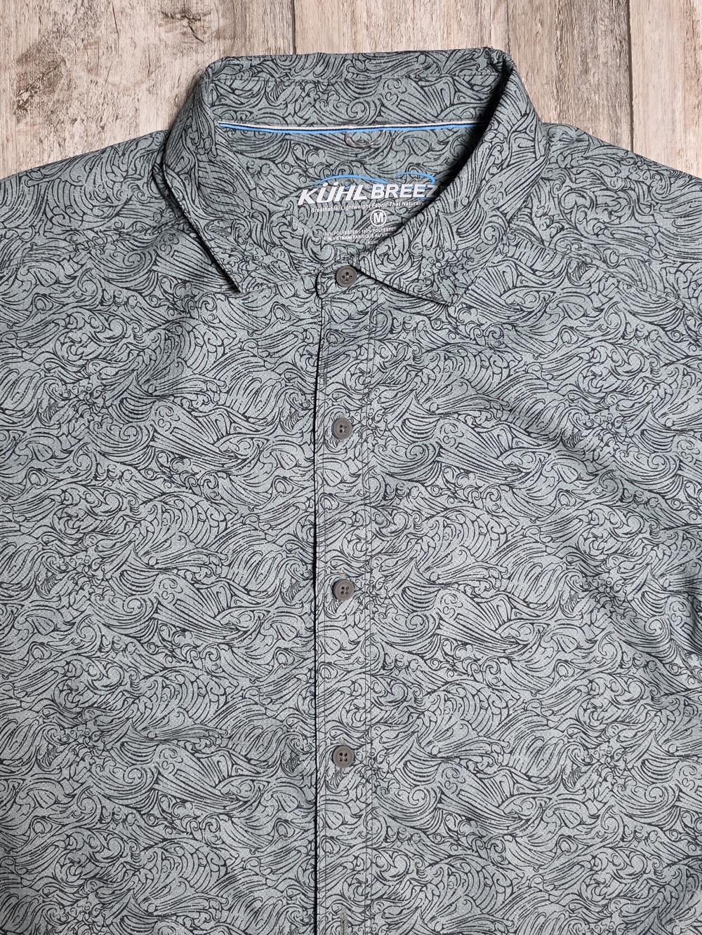 Kuhl Breeze Men’s Short Sleeve Button-Up Ocean Waves AOP Shirt Sz Md